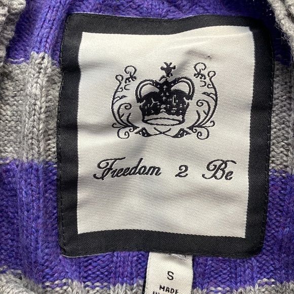 Freedom 2 Be small purple and grey knitted sweater - Picture 2 of 2